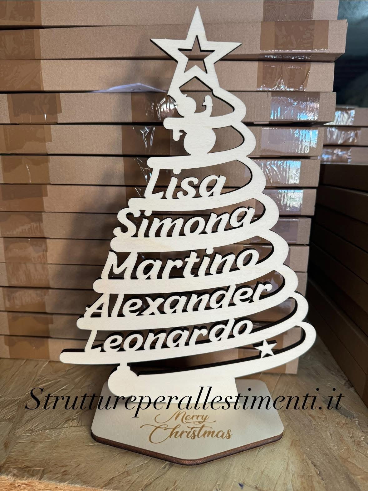 ALBERO DI NATALE IN LEGNO CON NOMI PERSONALIZZABILI